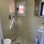 Bujtina Shpella E Plakes Cercan Apartament Librazhet
