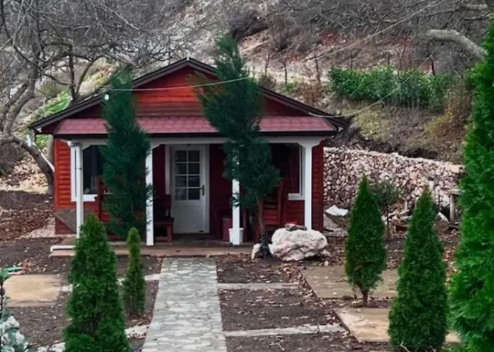 Bujtina Shpella E Plakes Cercan Apartament