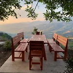 Bujtina Shpella E Plakes Cercan Apartment
